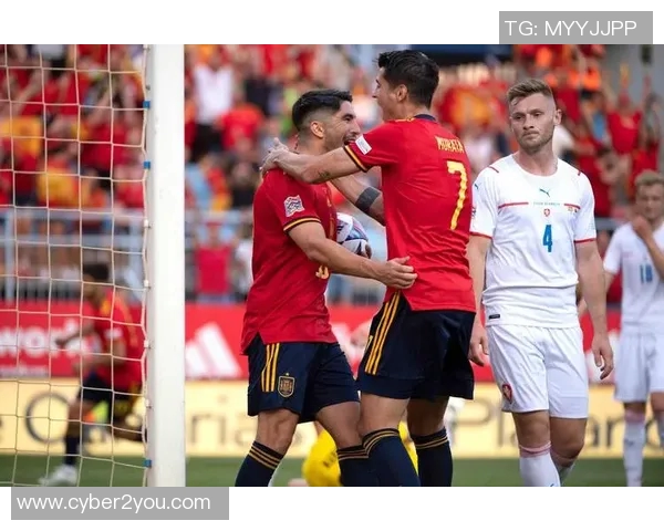 西班牙与捷克足球对决首发阵容分析及战术解读